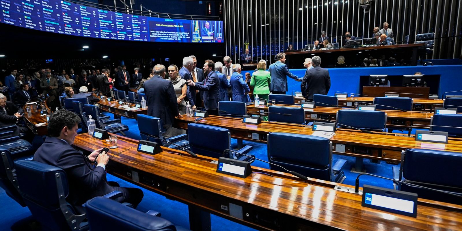 CCJ do Senado conclui a votação da PEC da Segurança Pública