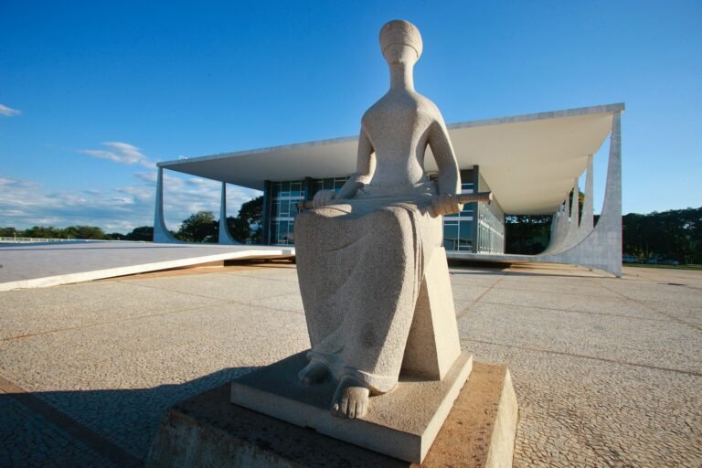 PF pede ao STF orientação sobre citações a ministros em investigações