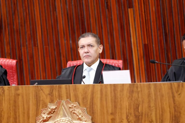 Nunes Marques manda Meta fazer pente-fino no canal 'Exército do Lula'
