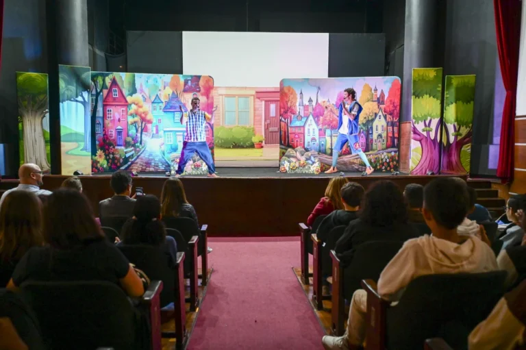 CGE SP promove 2ª edição de peça teatral sobre integridade para estudantes