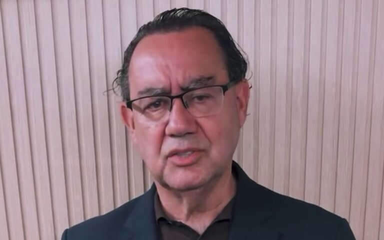 Augusto Cury apoia Flávio Bolsonaro no 2º turno: 'Iremos cobrar'