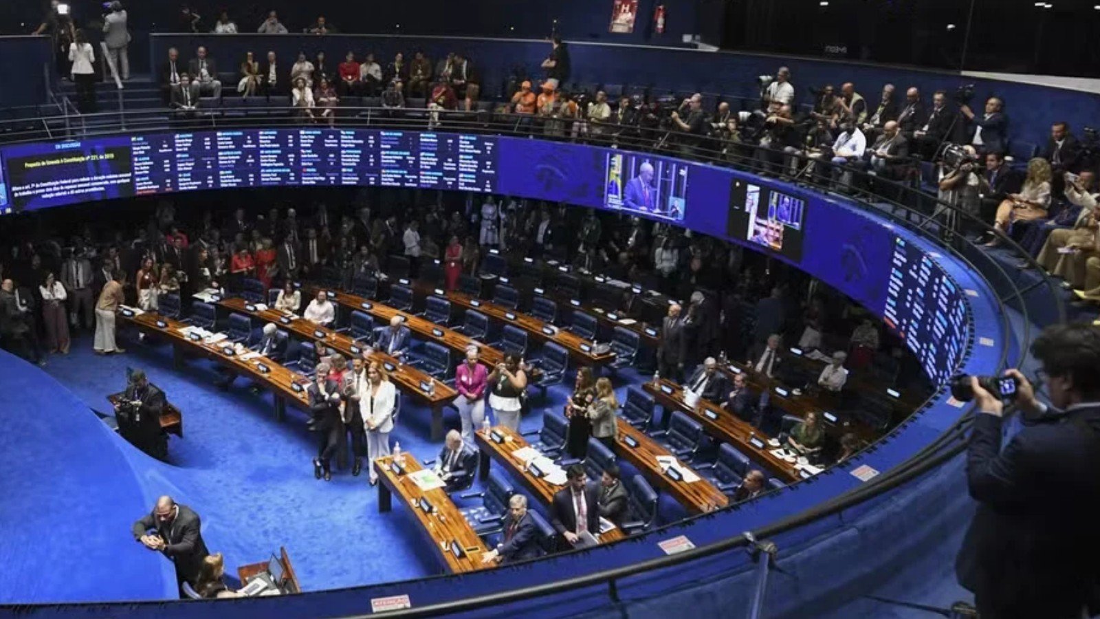 Governistas se dividem sobre diminuição da maioridade penal em PEC da Segurança no Senado
