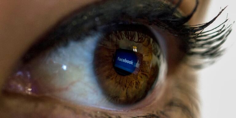 facebook1_0.jpg