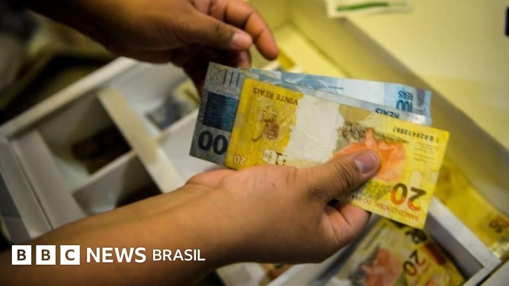 O que Flávio e Lula propõem sobre reajuste do salário mínimo e aposentadorias