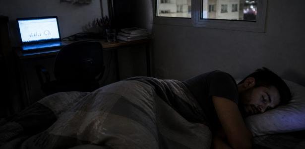 Seu assistente de IA vai trabalhar enquanto você dorme. Quem paga a conta?