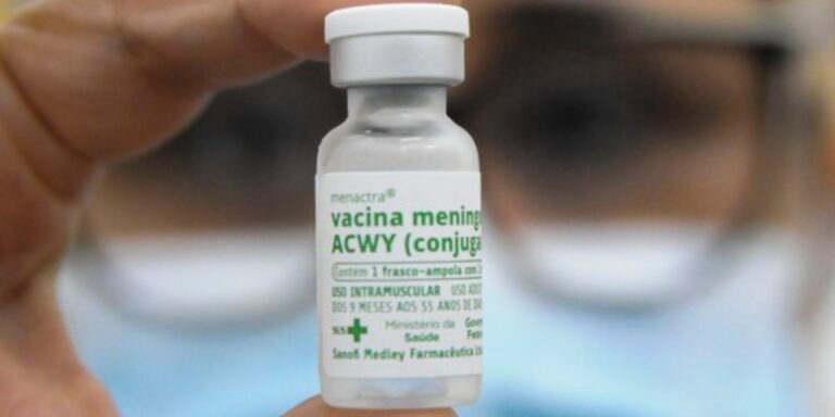vacinacao_contra_meningite04092101682.jpg